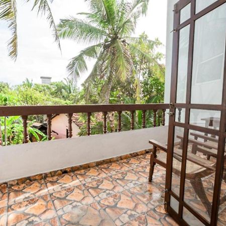 Nibbana Mirissa Hotel Exterior photo
