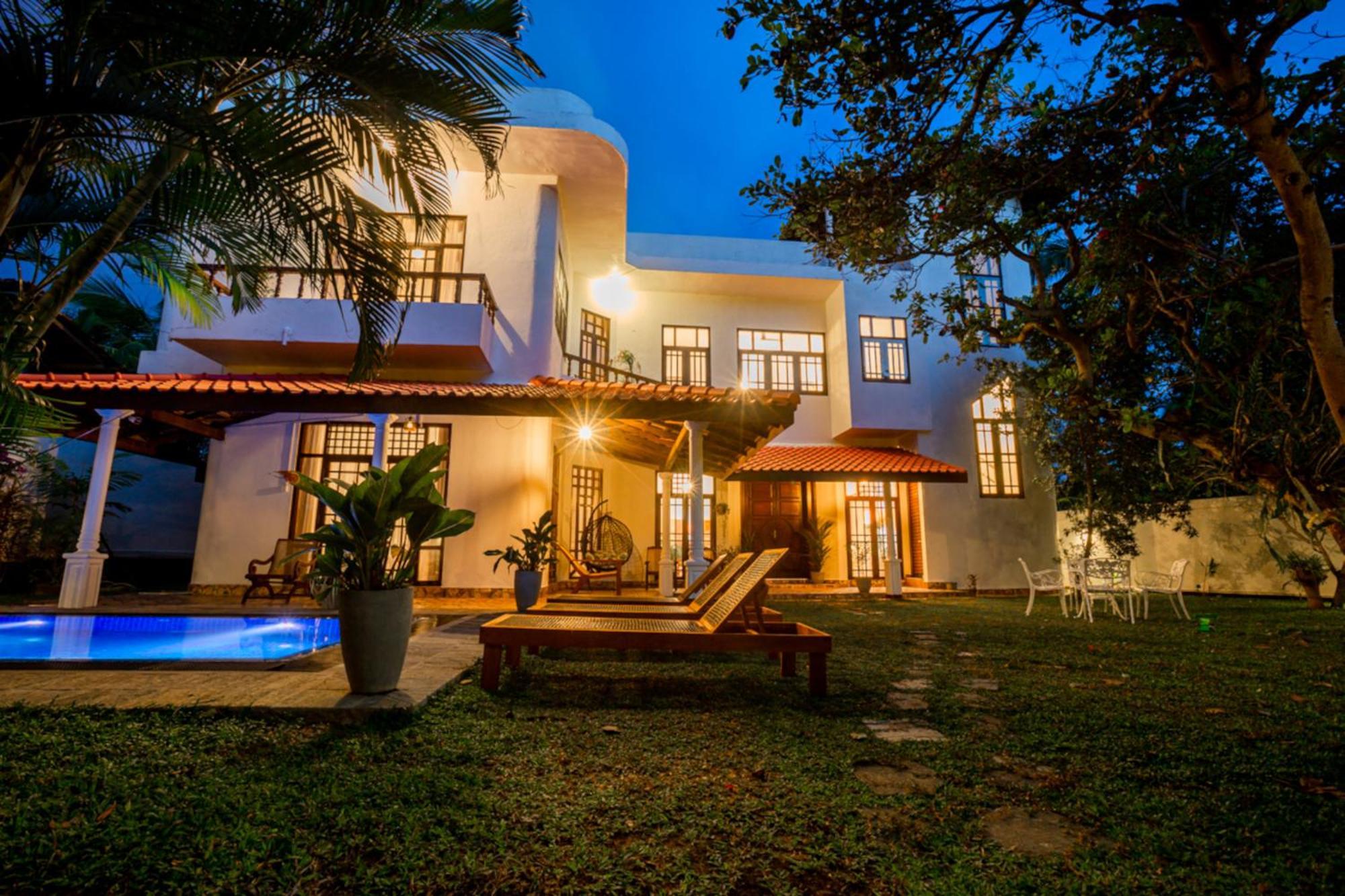 Nibbana Mirissa Hotel Exterior photo